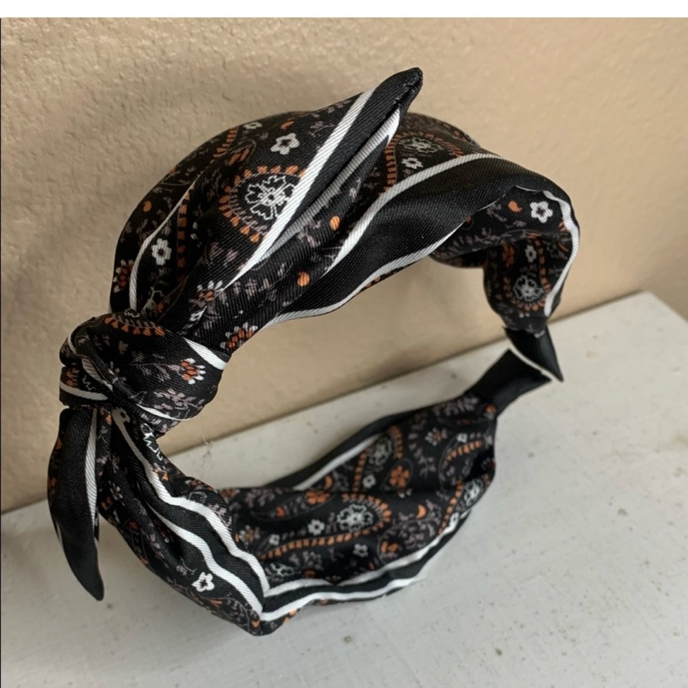 Black Paisley Headband